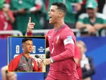 Ronaldo lập kỷ lục World Cup, lảng tránh câu hỏi về Messi