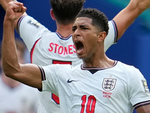 FIFA lên tiếng về nghi vấn Bellingham ghi bàn ở tứ kết World Cup 2026 nhờ… dây cáp