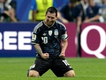 Lionel Messi ăn mừng cũng thành... viral
