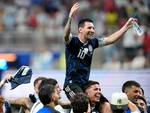 Messi không ghi bàn, vẫn vượt Mbappe ở cuộc đua vua phá lưới