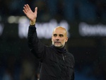 Man City bán sạch đồ dùng trong phòng làm việc của Guardiola