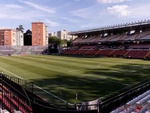 Sân nhà Rayo Vallecano bị thu giấy phép vì nước nhiễm khuẩn