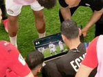 Có gì trong chiếc laptop giúp Ai Cập thắng luân lưu World Cup?