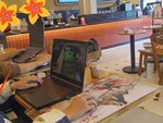 Chơi game ở quán cà phê, vui quá hóa… phiền hà?