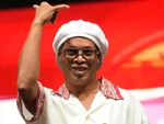 Ronaldinho đầu quân đội bóng Serie C, trở lại bóng đá chuyên nghiệp