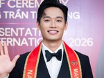 Nam vương Tiến Dũng mang áo dài ngũ thân thi Manhunt International 2026