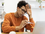 Gen Z có tỉ lệ xin nghỉ ốm... giả cao gấp đôi thế hệ trước