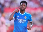 Vinicius 'dọn sạch' Instagram, fan Arsenal mở diễn đàn... đồn đoán