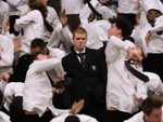 Loạt clip AI 'nhái' điệu nhảy của Yung Lean gây khó chịu