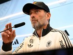 Lý do HLV Jurgen Klopp cấm tuyển thủ Đức cắt tóc tại khách sạn