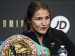 Katie Taylor: Từ ‘cậu bé’ đến nữ hoàng quyền anh