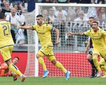 Sút chạm cột rồi chạm xà, cầu thủ Verona vẫn có bàn thắng đẹp vào lưới Buffon