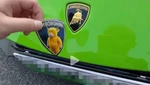 Thanh niên Trung Quốc lấy meme Ngưu Lai thay logo Lamborghini