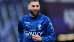 Benzema đang sung thì CLB… hết chỗ