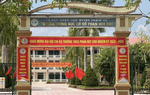 Podcast: Học sinh, thầy giáo nói về bài văn 21 trang gây tranh cãi của nữ sinh thủ khoa lớp chuyên văn