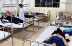 Tình hình sức khỏe của 60 công nhân nghi ngộ độc thực phẩm sau khi ăn trưa ở TP.HCM
