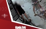 Tin tức tối 10-12: Bé gái ở TP.HCM bị người lạ lột bông tai khi chơi trước cổng