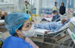 Từ vụ 'nộp đủ tiền mới cấp cứu' ở Nam Định: Bệnh viện có được từ chối cấp cứu?