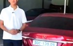 Dàn dựng 'cảnh nóng' trên xe Mercedes để câu view