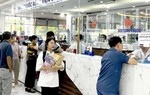 Bệnh nhân phải bỏ tiền túi mua thuốc thuộc danh mục bảo hiểm y tế, vì sao?