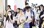 Dạy thêm trong trường học: Mong minh bạch, sợ biến tướng