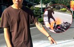 Góc nhìn của luật sư từ vụ thanh niên tự đốt xe khi bị cảnh sát giao thông kiểm tra