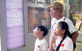 Học sinh, sinh viên TP.HCM thích thú tham quan bảo tàng miễn phí
