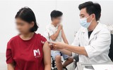 Nhiều nơi ghi nhận người dân đi tiêm vắc xin não mô cầu tăng, bác sĩ lưu ý gì?