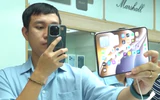 ‘Tín đồ’ iPhone chi hơn 80 triệu đồng để sở hữu siêu phẩm gập đầu tiên của Apple