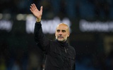 Man City bán sạch đồ dùng trong phòng làm việc của Guardiola