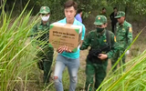 Video bắt tài xế ô tô công nghệ chở gần 20kg ma túy ở khu vực biên giới