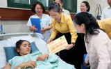 Gần 9.000 người ủng hộ hơn 2 tỉ đồng hỗ trợ cô giáo phải cắt một chân sau khi cứu cháu bé
