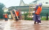 Quảng Trị di dời 160 hộ dân ở xã biên giới lúc rạng sáng do mưa lũ dâng nhanh