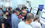Bệnh viện tuyến cuối TP.HCM đông nghịt người khám, Bệnh viện Chợ Rẫy lập kỷ lục 10.000 lượt /ngày