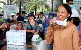 Hành khách đi xe buýt tại TP.HCM bốc thăm quà trị giá tới 500.000 đồng