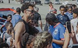 Người hùng World Cup mệt mỏi vì… nổi tiếng