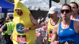 ‘Quả chuối’ lập kỷ lục Guinness thế giới về chạy marathon