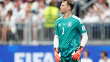 Neuer gây tranh cãi vì tự cắt áo đấu ở World Cup 2026