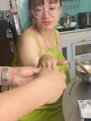 Vợ cạn lời với món quà 20-10 siêu bất ngờ từ chồng