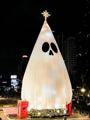 Ảnh vui 24-10: Góc tiết kiệm 'trang trí Halloween theo phong cách Giáng sinh'