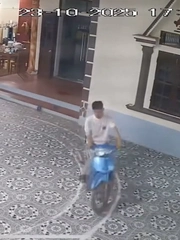 Nhà có đứa con sắp thi bằng lái xe máy được bố mẹ đầu tư cỡ này
