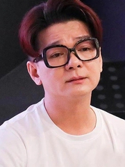 Từng đựng vàng bằng vali, ca sĩ Vũ Hà giờ ra sao?