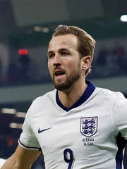 Harry Kane vượt cột mốc ghi bàn lịch sử của huyền thoại Pele