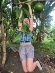 Nhà có cô con gái 'thùy mị nết na'