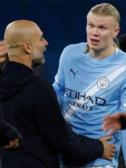 Haaland gay gắt với HLV Guardiola sau trận thắng Leeds