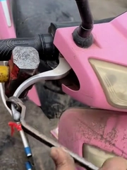 Cách sửa thắng tay xe máy bị cong nhanh gọn lẹ