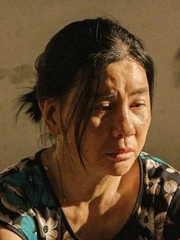 Showbiz Việt 2025: Chiêu trò truyền thông bắt đầu hụt hơi