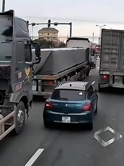 Tài xế trả giá đắt vì lái ô tô kiểu khôn lỏi
