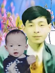 Triệu phú treo thưởng 35 tỉ đồng tìm con trai mất tích 24 năm