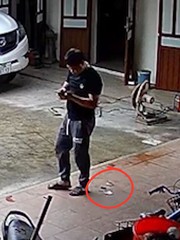 Vợ cười khoái chí khi nhặt được tiền rơi của chồng